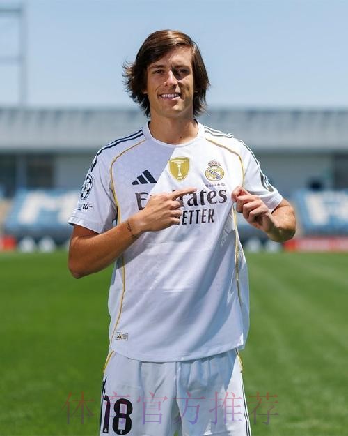 阿斯：皇马可能让索拉里或劳尔带队参加世俱杯